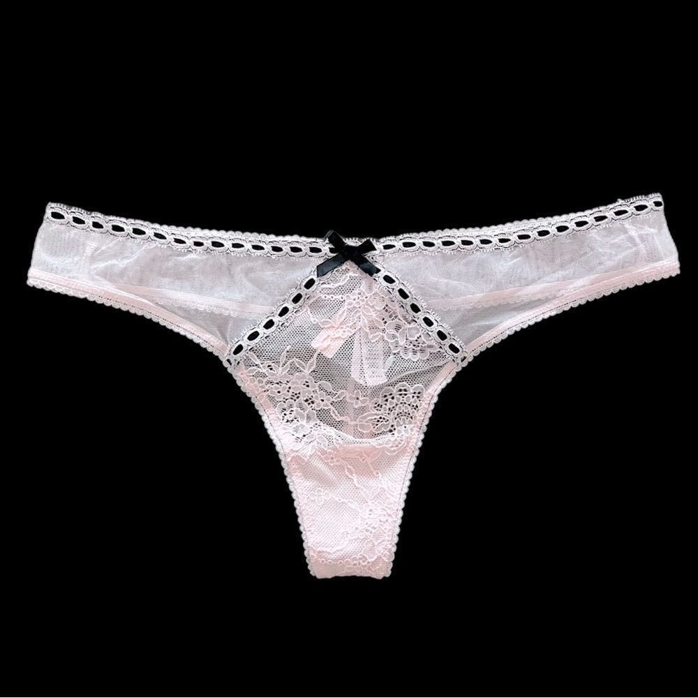 Victorias Secret Dream Angels Supersoft Lace Mesh Thong Panty Pink Medium